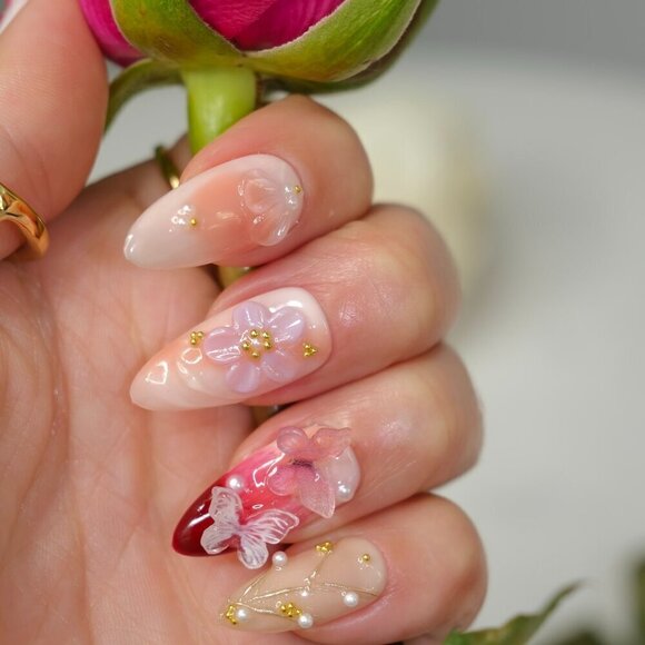tipsy | Handmade Press On Nails | Almond Medium| Floral 3D Nail | Rosè All Day - Picture 9 of 14